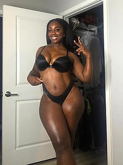 ebony bikini free porn pics