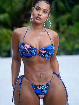 ebony bikini models first essential poses